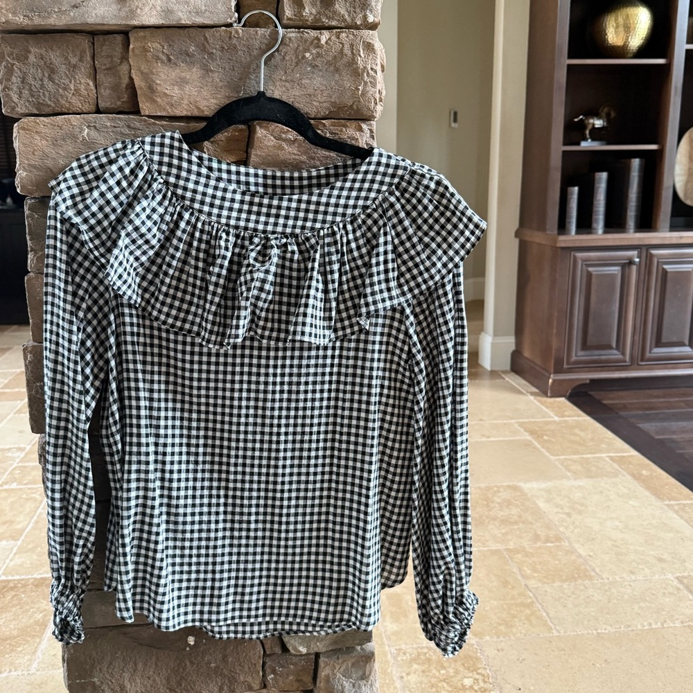 NWT Zara Black and White Checkered Ruffle Blouse